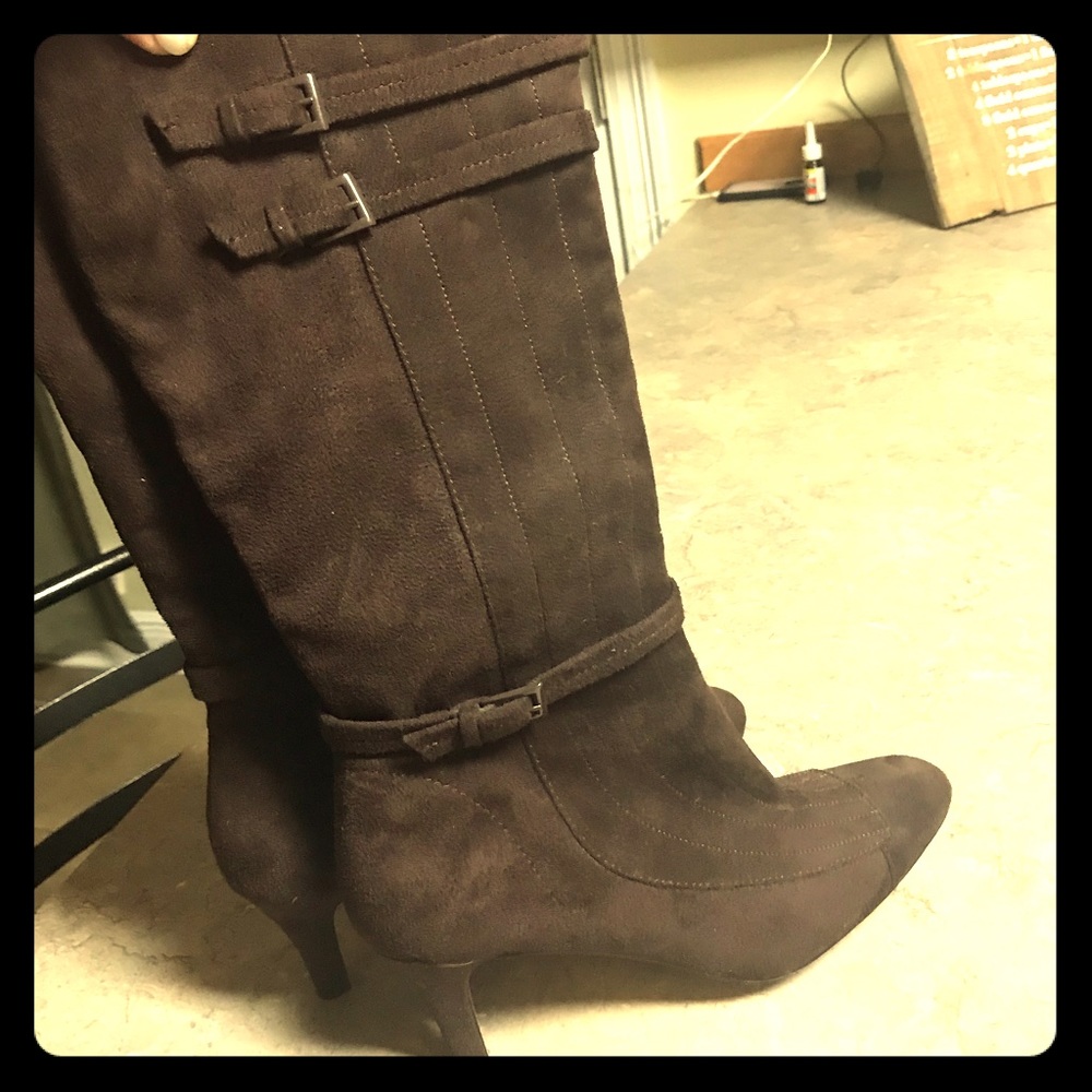 Brown boots 7 1/2 in great condition